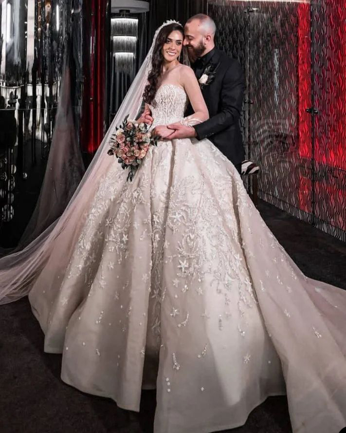 Wedding Dress Luxury 3D Lace Long Sleeve Bride Dresses Vestido Casamento Pleats Beads Sweep Train Bridal Gowns