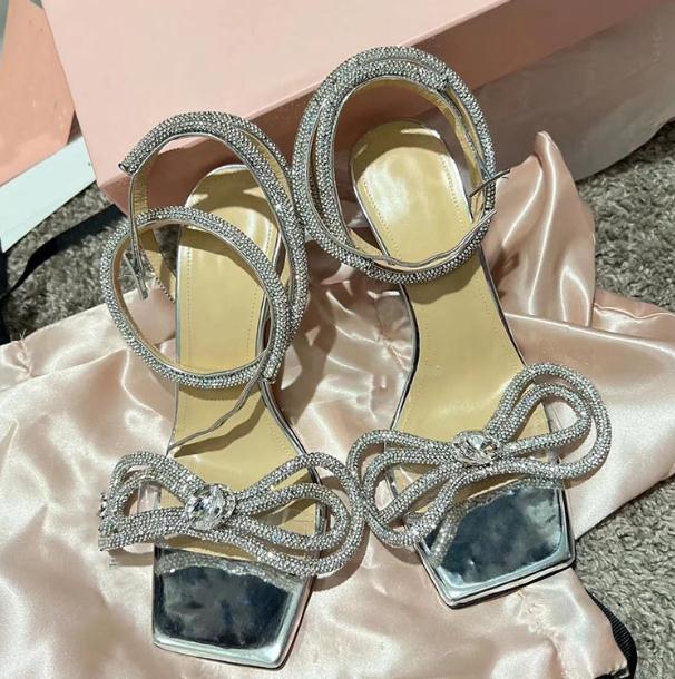 MACH& mach Bow tie Crystal High Heel Sandals Women Rhinestone Transparent Banquet Wedding Ladies Vacation Beach Ankle Wrap High-Heeled Sandals and Slippers, 5cm
MACH& mach Bow tie Crystal High Heel Sandals Women Rhinestone Transparent Banquet Wedding Ladies Vacation Beach Ankle Wrap High-Heeled Sandals and Slippers, 5cm