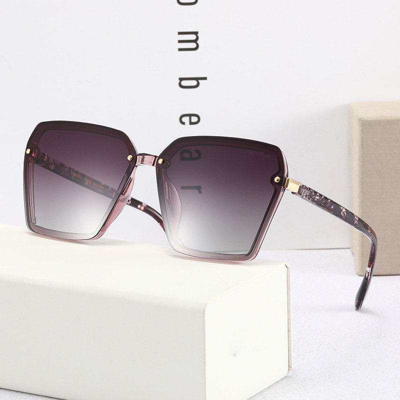 Designer Mens Sunglasses Polarized Womens Sun Glasses for Men Women Ladies UV Protection S8933
Designer Mens Sunglasses Polarized Womens Sun Glasses for Men Women Ladies UV Protection S8933