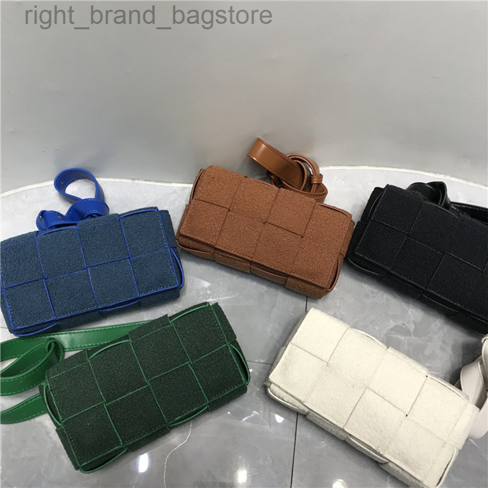 Brands Small Shoulder Bag Designer Woven Women Crossbody Bag Fashion Knitting Handbags Mini Woolen Cloth Flap Bags for Women Ins W220813, Green
Brands Small Shoulder Bag Designer Woven Women Crossbody Bag Fashion Knitting Handbags Mini Woolen Cloth Flap Bags for Women Ins W220813, Green