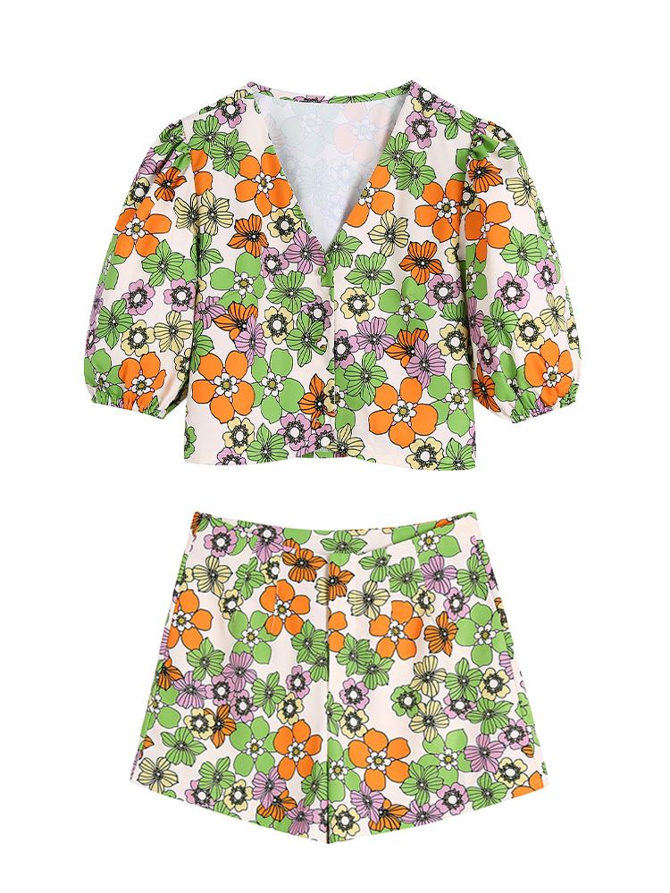 Women's Tracksuits SheBlingBling 2022 Summer Women Casual Beach Suits Floral Print V Neck Short Sleeve Slim Crop Tops Shorts Shirt SetsWomen
Women's Tracksuits SheBlingBling 2022 Summer Women Casual Beach Suits Floral Print V Neck Short Sleeve Slim Crop Tops Shorts Shirt SetsWomen