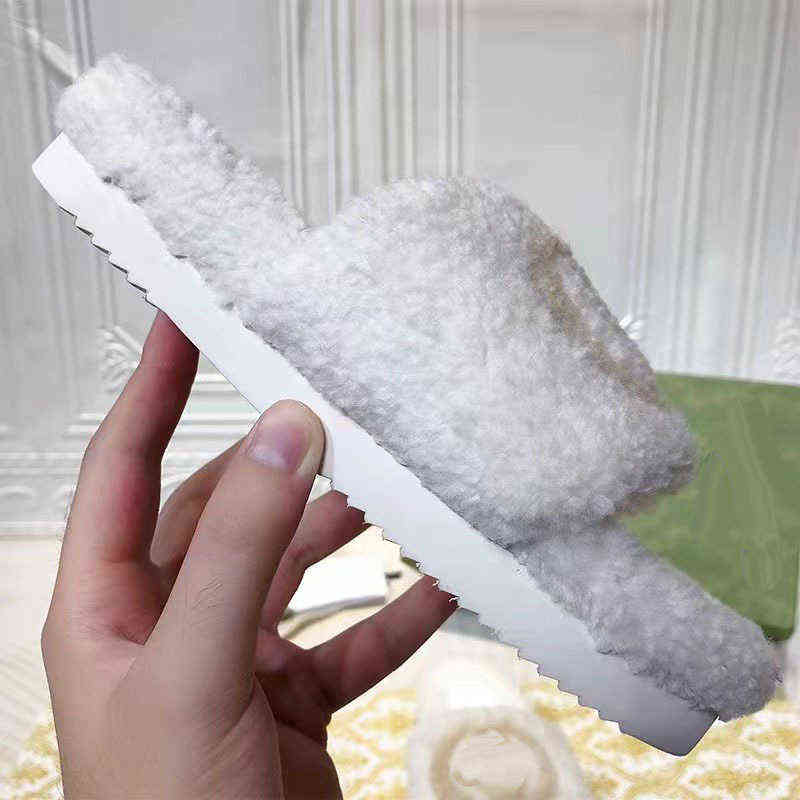 warm slippers high version woolen 2022 autumn and winter letter color matching anti-skid thick bottom white tie, wear warm slippers, Black
warm slippers high version woolen 2022 autumn and winter letter color matching anti-skid thick bottom white tie, wear warm slippers, Black