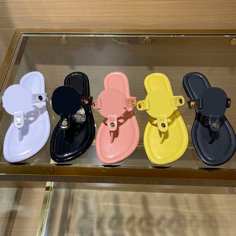 Beach Designer Sandals For Men Women Ladies Hollowed Out Pattern Flats Low Heels Slippers Trend Tories Rubber Slides Size 35-44 With Box, Colour 6
Beach Designer Sandals For Men Women Ladies Hollowed Out Pattern Flats Low Heels Slippers Trend Tories Rubber Slides Size 35-44 With Box, Colour 6