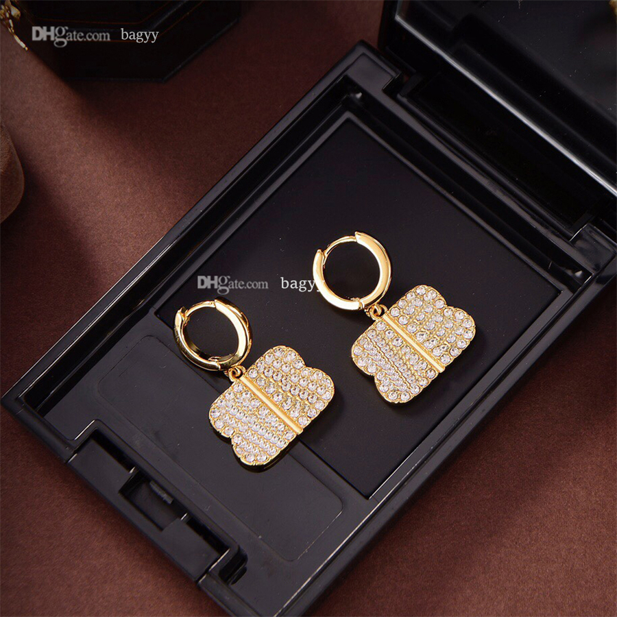 Designer Jewelry Stud Earring Pearl Earring Love Diamond Women Heart Logo Earrings Balencaigaity Earing Fashion Luxury Woman B gsdf
Designer Jewelry Stud Earring Pearl Earring Love Diamond Women Heart Logo Earrings Balencaigaity Earing Fashion Luxury Woman B gsdf