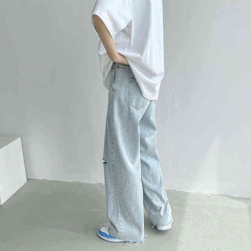 Summer Wide-leg Jeans Men's Fashion Light Blue Casual Ripped Jeans Men Streetwear Loose Hip-hop Hole Straight Denim Trousers Men T220727
Summer Wide-leg Jeans Men's Fashion Light Blue Casual Ripped Jeans Men Streetwear Loose Hip-hop Hole Straight Denim Trousers Men T220727