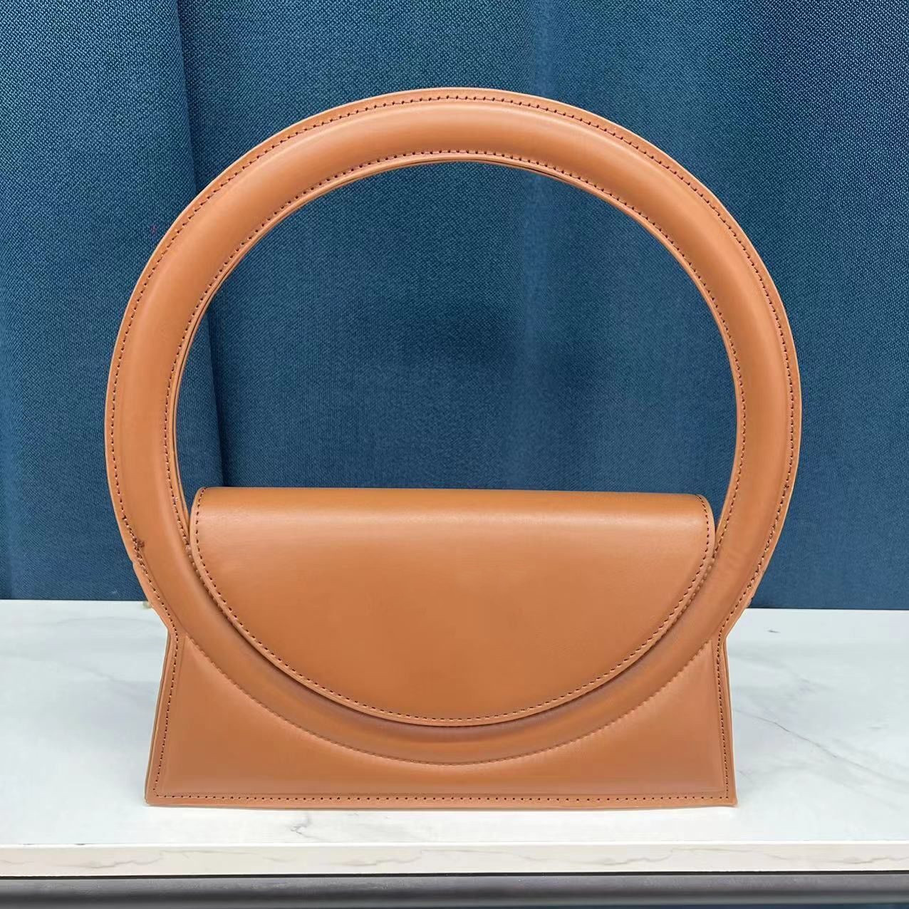 2023 Luxury Le Sac rond Jacquems Bags Fashion Unisex Women Cross Body Waist Flap Bag Backpack High-end Messenger Small Shoulder Bag Handbag C001
2023 Luxury Le Sac rond Jacquems Bags Fashion Unisex Women Cross Body Waist Flap Bag Backpack High-end Messenger Small Shoulder Bag Handbag C001