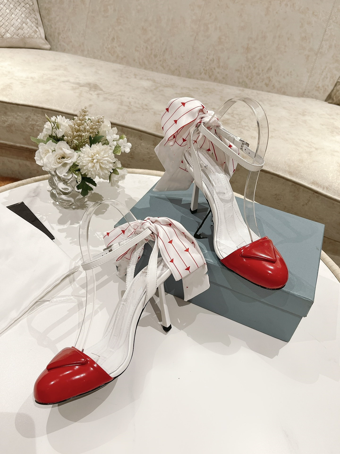Summer new bow high-heeled toe sandals women's stiletto color-blocking leather word belt back empty Roman shoes