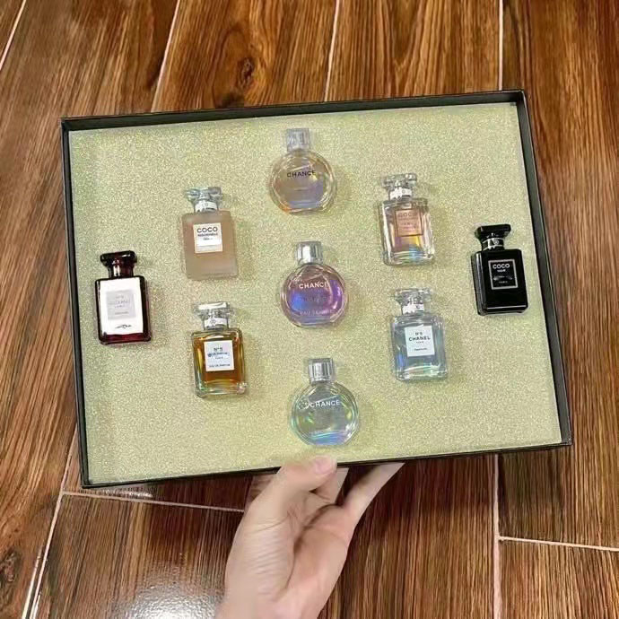 Perfumes Gift Set Fragrances for Woman 9*7.5ml 8*7.5ml 7*7.5ml EDP Spray Designer Brand Perfume Floral Good Smell Sexy Fragrance Lady Parfum Gifts Wholesale Dropship
Perfumes Gift Set Fragrances for Woman 9*7.5ml 8*7.5ml 7*7.5ml EDP Spray Designer Brand Perfume Floral Good Smell Sexy Fragrance Lady Parfum Gifts Wholesale Dropship
