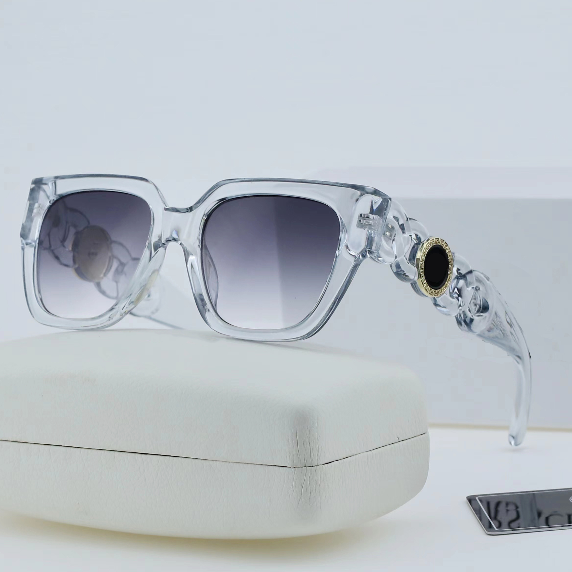Wholesale luxury designer sunglasses high quality retro men's and women's glasses Unisex
Wholesale luxury designer sunglasses high quality retro men's and women's glasses Unisex