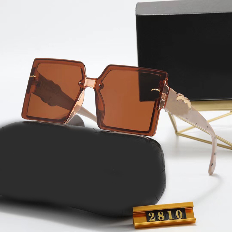Polarizing Sunglasses Hot With Box For Woman Mens Unisex Luxurys Designers Glasses Retro Letters For Driving Beach D2204181Z
Polarizing Sunglasses Hot With Box For Woman Mens Unisex Luxurys Designers Glasses Retro Letters For Driving Beach D2204181Z