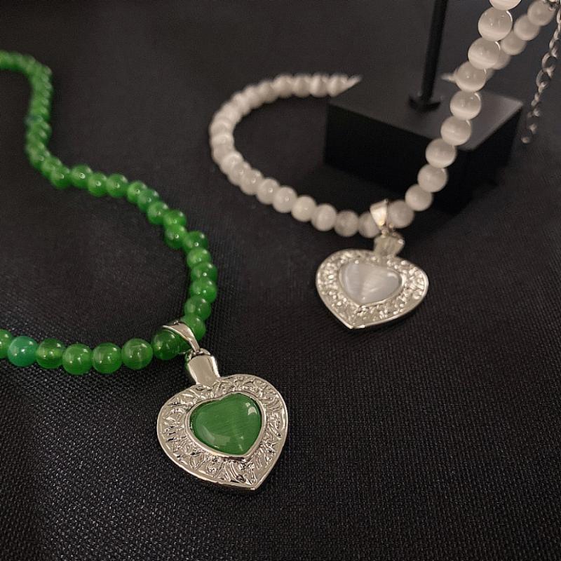 Chains Rispada Design 2 Colors Love Heart Necklace Green Natural Stone White Pendant Charm Jewelry Gift Girl
Chains Rispada Design 2 Colors Love Heart Necklace Green Natural Stone White Pendant Charm Jewelry Gift Girl