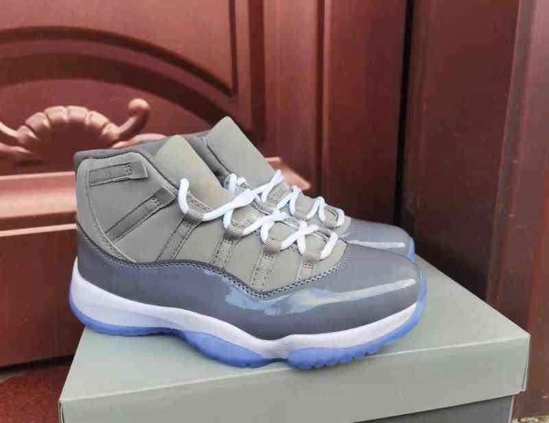 Newest Cool grey 11 11s kids Big boy basketball Shoes 25th Anniversary low legend University blue white bred concord cap and gown Young
Newest Cool grey 11 11s kids Big boy basketball Shoes 25th Anniversary low legend University blue white bred concord cap and gown Young