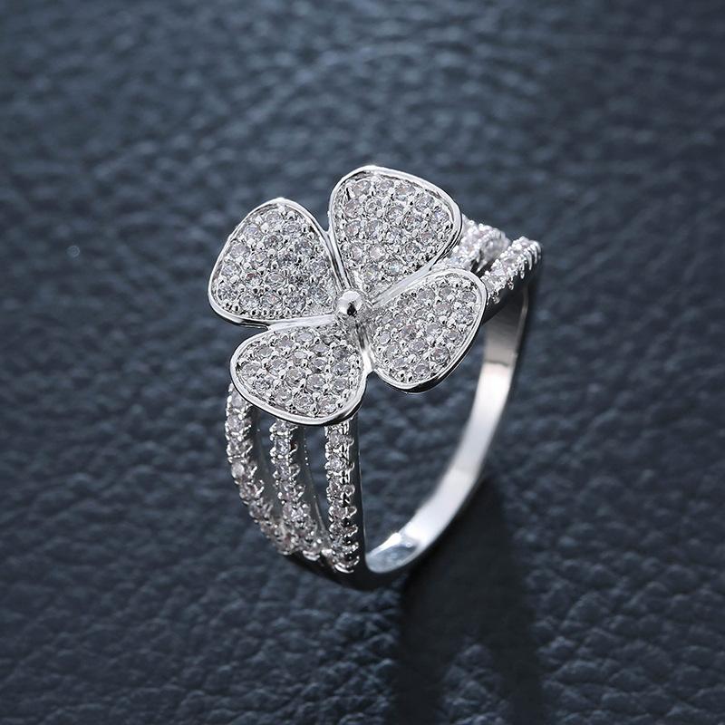 Wedding Rings European And American Women Flowers Gold-Plated Silver-Plated High-Quality Cubic Zrconia BirthdayWedding
Wedding Rings European And American Women Flowers Gold-Plated Silver-Plated High-Quality Cubic Zrconia BirthdayWedding