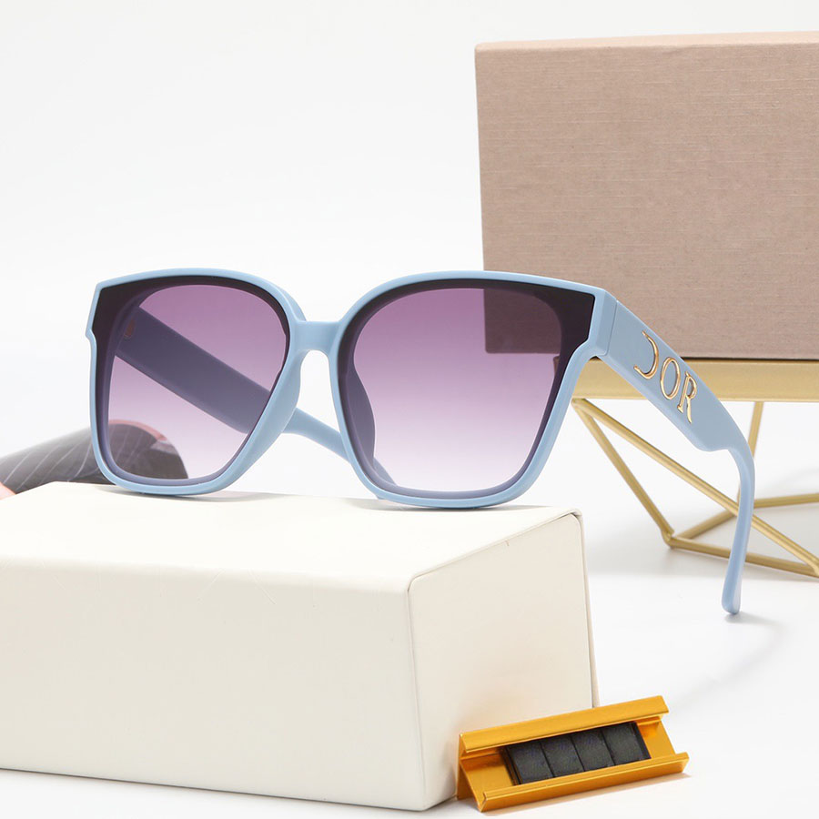 Fashion Sunglasses for Woman Man Eyeglasses Luxury Designer Sun Glasses Goggle Adumbral 4 Color Top Quality
Fashion Sunglasses for Woman Man Eyeglasses Luxury Designer Sun Glasses Goggle Adumbral 4 Color Top Quality