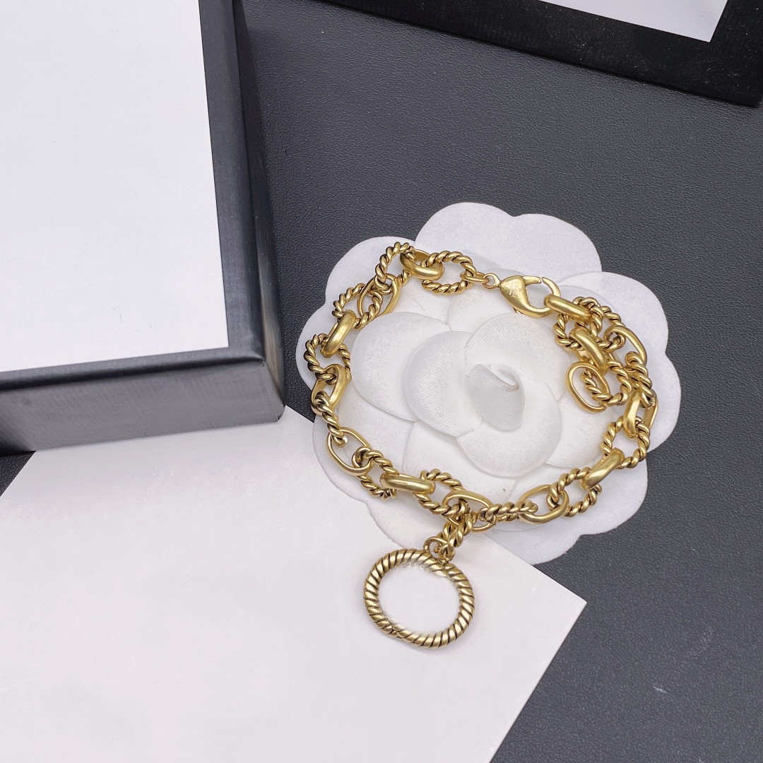 High Quality Designer Design Bracelets Bracelets Fashion Jewelry Bracelets for Men and Women
High Quality Designer Design Bracelets Bracelets Fashion Jewelry Bracelets for Men and Women