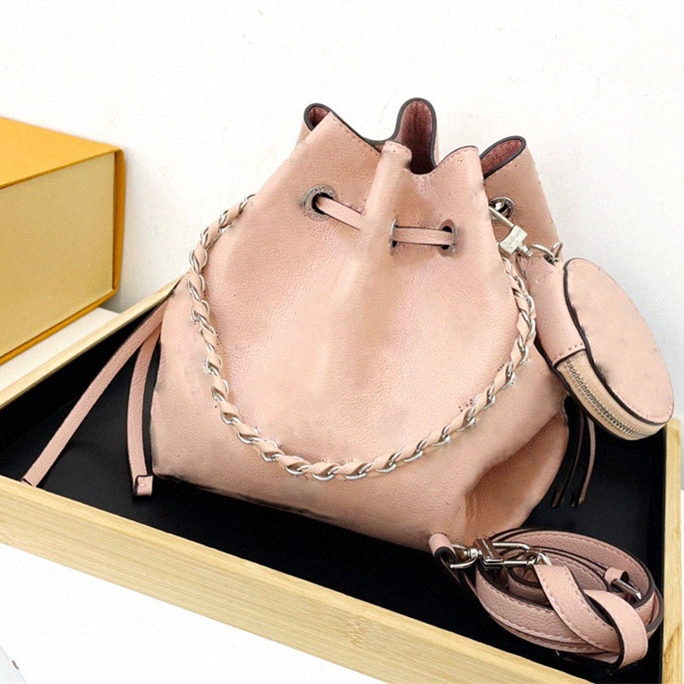 Mahin Womens Perforated Bucket Bag BELLA light Mode Leather Cross Body Floral Hollow Out Letter Designers Chains Shoulder Bags f2wr#
Mahin Womens Perforated Bucket Bag BELLA light Mode Leather Cross Body Floral Hollow Out Letter Designers Chains Shoulder Bags f2wr#