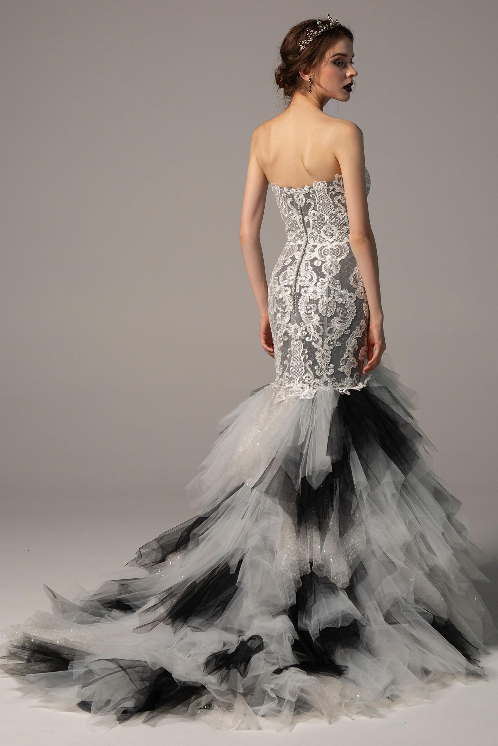 Black and White Mermaid Wedding Dresses Gowns 2022 Vintage Lace Applique Gothic Sweetheart Ruffles Skirt Formal Bride Dress