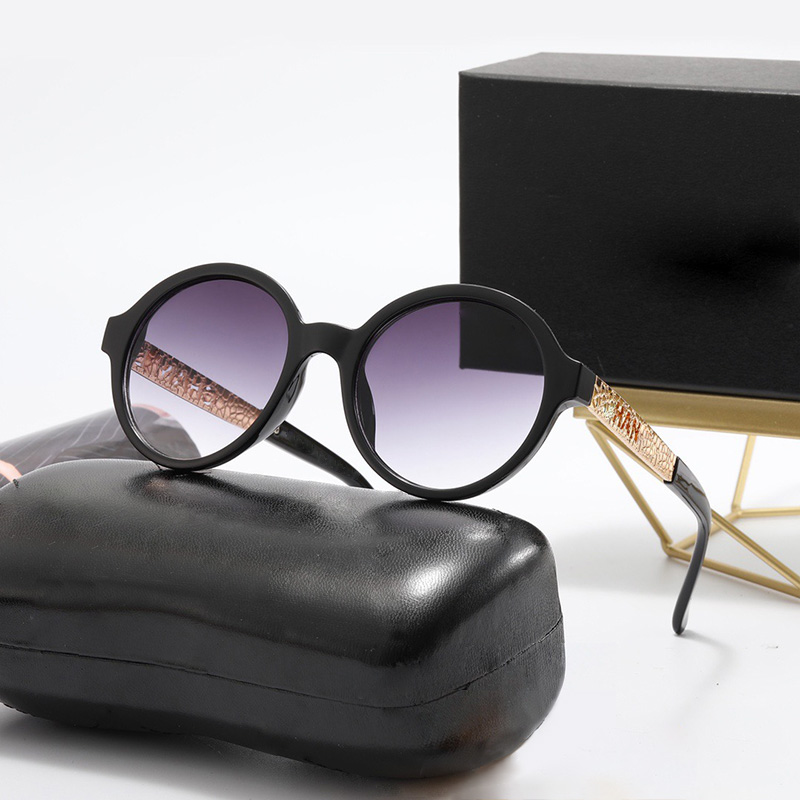Designer Sunglasses Classic Round Frame Sun Glasses Summer Fashion Beach Goggle Eyeglasses for Man Woman Adumbral 6 Colors Options
Designer Sunglasses Classic Round Frame Sun Glasses Summer Fashion Beach Goggle Eyeglasses for Man Woman Adumbral 6 Colors Options