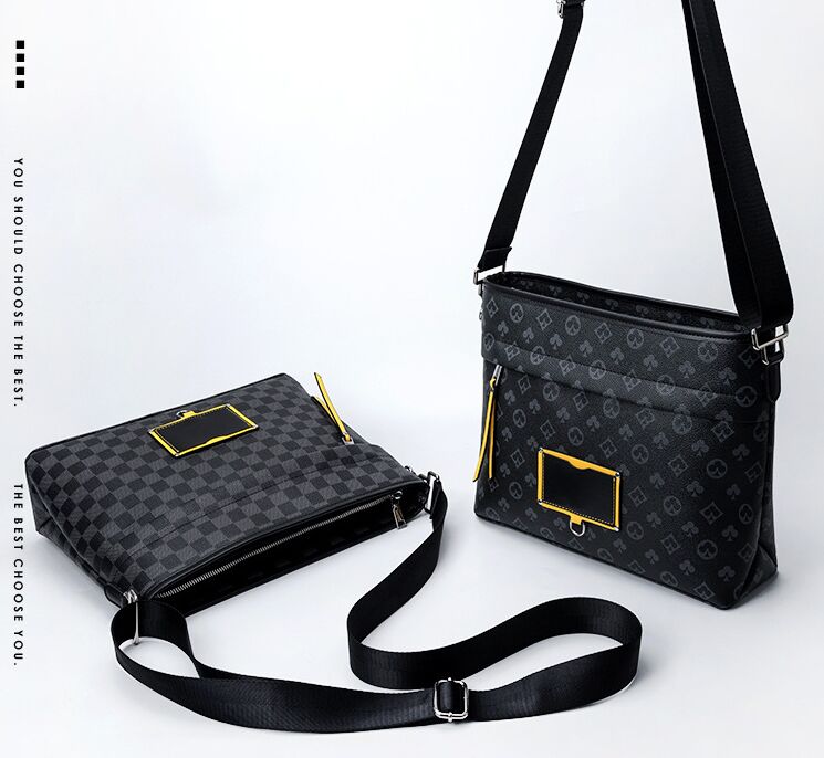 Luxurys Designers PU leather shoulder bag Men Women designer Bag for phone waterproof messenger handbag Business with straps boys girls Day Packs, With logo
Luxurys Designers PU leather shoulder bag Men Women designer Bag for phone waterproof messenger handbag Business with straps boys girls Day Packs, With logo