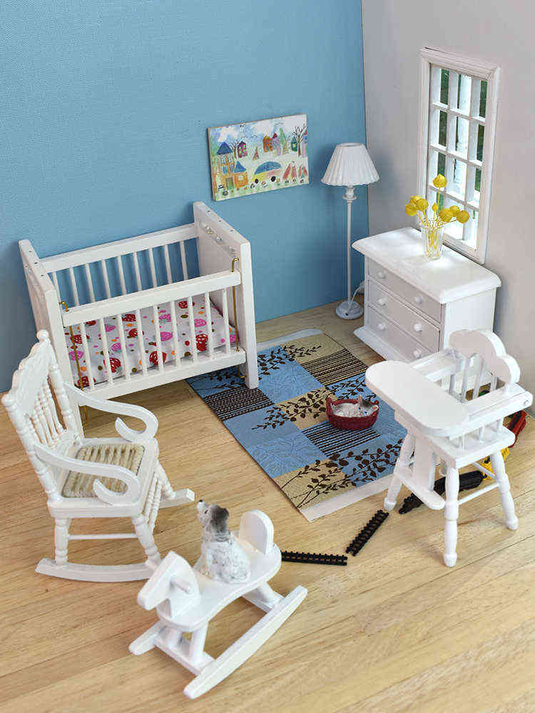 ILAND 1/12 Scale Dollhouse Furniture Miniature Accessories Baby Crib Nursery Doll House Bed Closet Rocking Chair Hobbyhorse AA220325