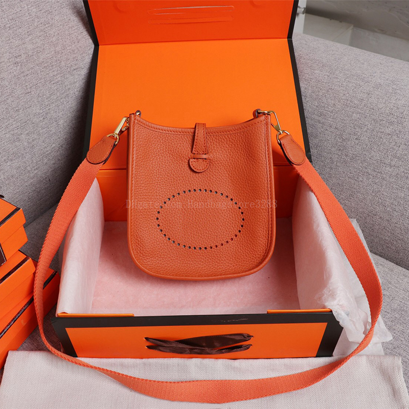 Gold Buttons H Evelynes Classic Designer Constan Bags New style Luxurious Shoulder Bag Lady Handbags Leather Woman Wholesale Crossbody Cowhide, Red
Gold Buttons H Evelynes Classic Designer Constan Bags New style Luxurious Shoulder Bag Lady Handbags Leather Woman Wholesale Crossbody Cowhide, Red
