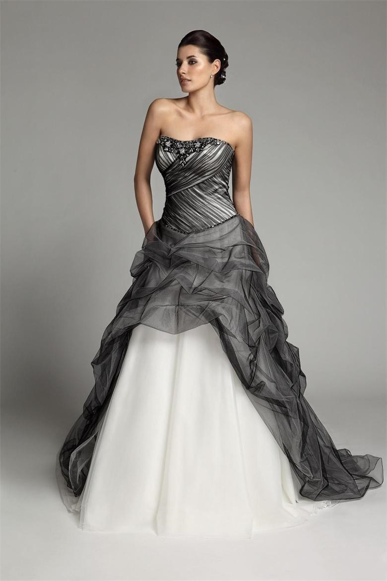 Long Gothic Black And White Wedding Dresses Strapless lace-up Corset Pick-up Tulle Vintage Colorful Bridal Gowns Non White