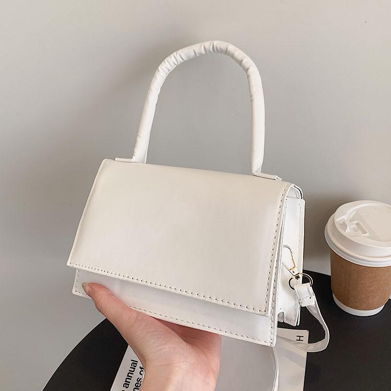 Evening Bags Luxury Designer Mini Handbags Trend Ladies Shoulder Fashion Small Crossbody For Women Top Handle Bag 2022 Summer Bolso, Black
Evening Bags Luxury Designer Mini Handbags Trend Ladies Shoulder Fashion Small Crossbody For Women Top Handle Bag 2022 Summer Bolso, Black