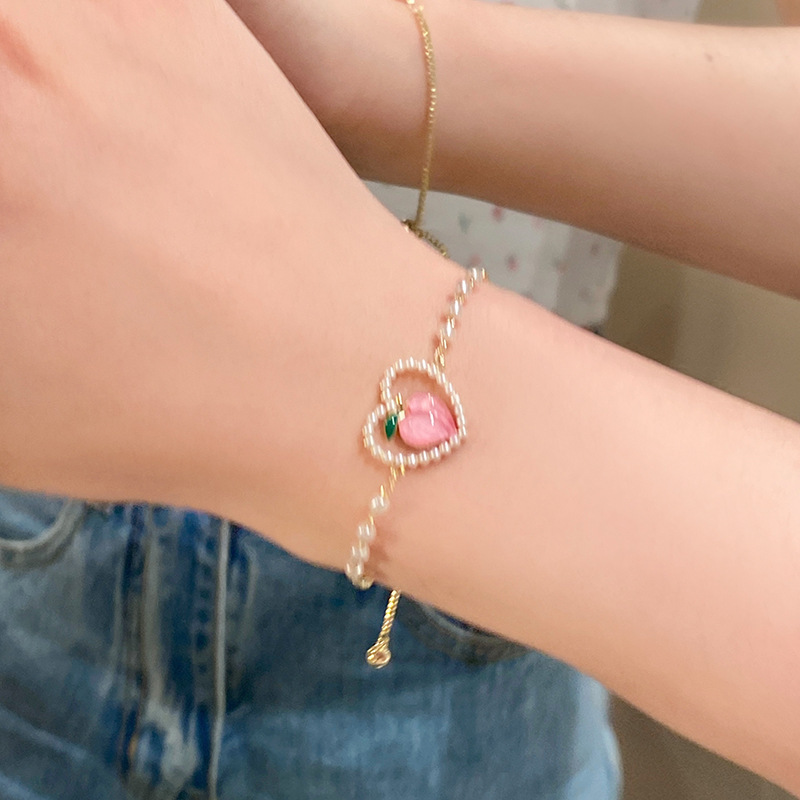 New Summer Sweet Peach Honey Drawstring Pearl Bracelet Ins Minority Design Female Love Hand Jewelry
New Summer Sweet Peach Honey Drawstring Pearl Bracelet Ins Minority Design Female Love Hand Jewelry