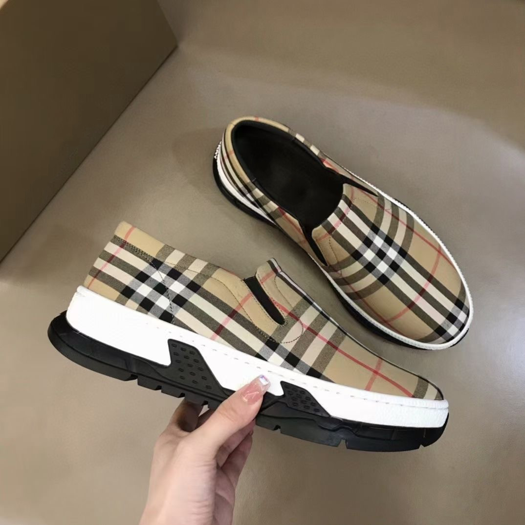 Designer Sneakers Striped Vintage Sneaker Men Women Platform Casual Shoes Season Shades Flats Trainers Brand Classic Outdoor Shoe 02
Designer Sneakers Striped Vintage Sneaker Men Women Platform Casual Shoes Season Shades Flats Trainers Brand Classic Outdoor Shoe 02
