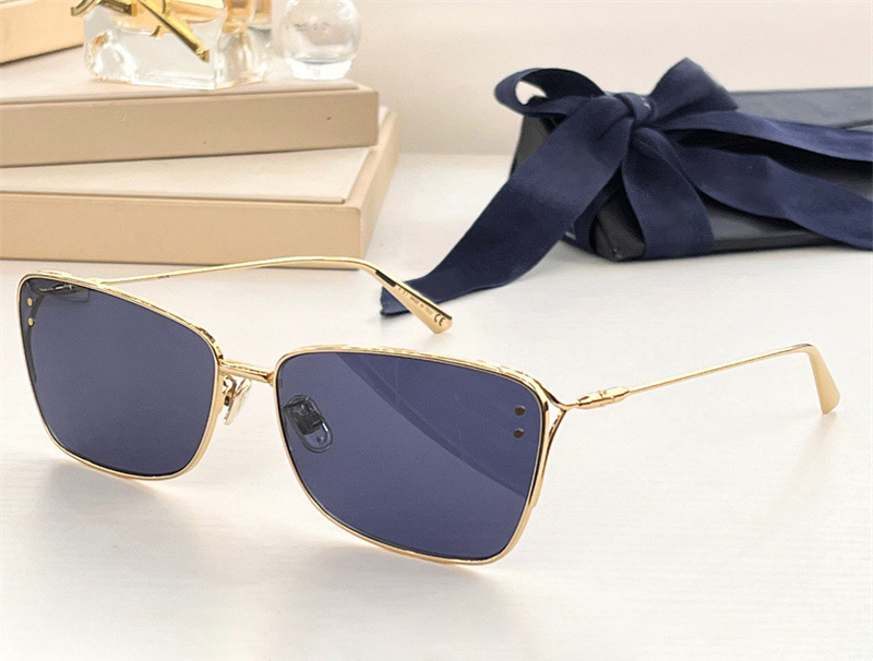 Fashion designer B3U sunglasses for women trendy retro metal square shape glasses summer simple and versatile style Anti-Ultraviolet come with case
Fashion designer B3U sunglasses for women trendy retro metal square shape glasses summer simple and versatile style Anti-Ultraviolet come with case