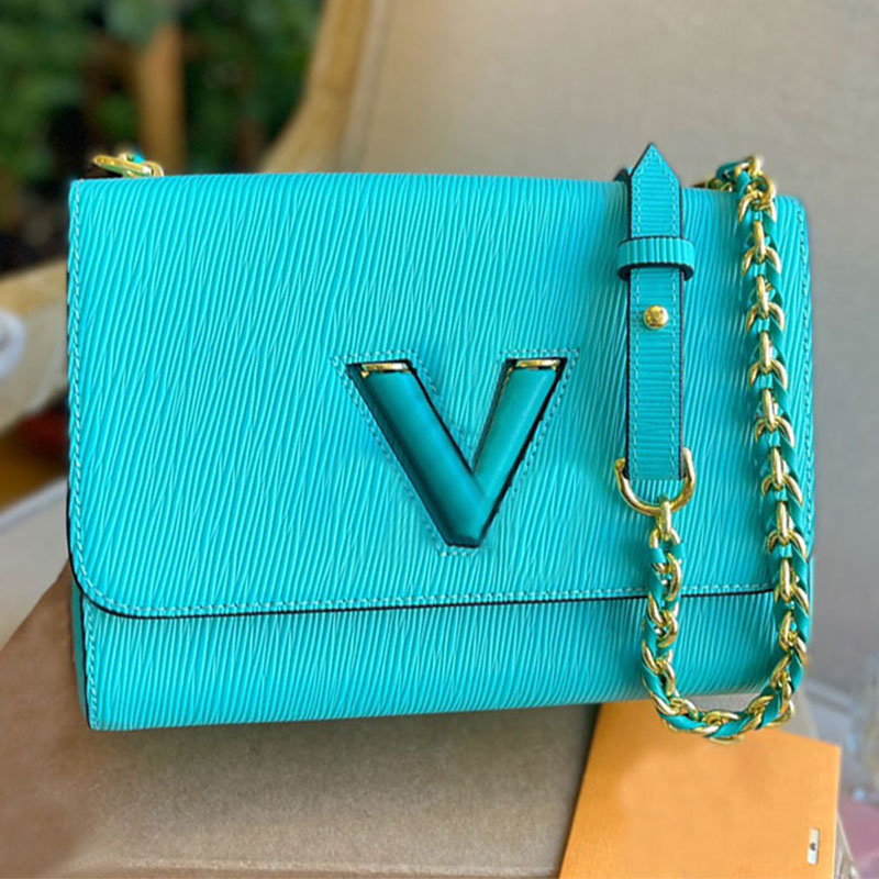 Chains Twist Crossbody Bag Flip Women Shoulder Bags Flap Handbag Purse Water Ripple Genuine Leather Fashion Letters Lock Hardware Adjustable Strap Plain Thread, Light green
Chains Twist Crossbody Bag Flip Women Shoulder Bags Flap Handbag Purse Water Ripple Genuine Leather Fashion Letters Lock Hardware Adjustable Strap Plain Thread, Light green