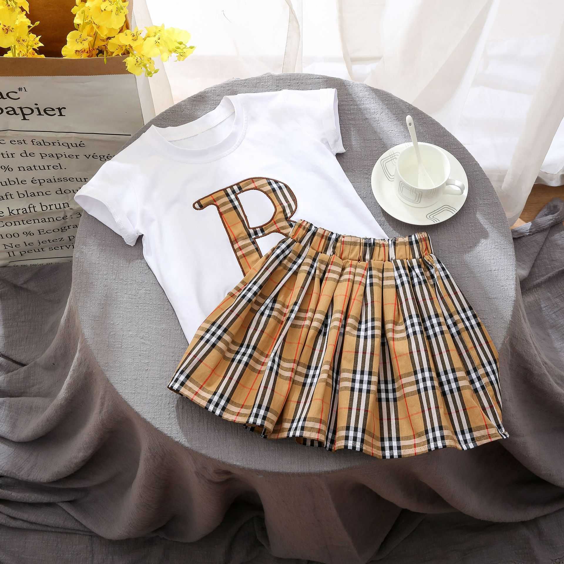 Short Kids Girls Summer Sleeve Top shirt Plaid Skirts Children Baby Clothes Set 2pcs, White
Short Kids Girls Summer Sleeve Top shirt Plaid Skirts Children Baby Clothes Set 2pcs, White