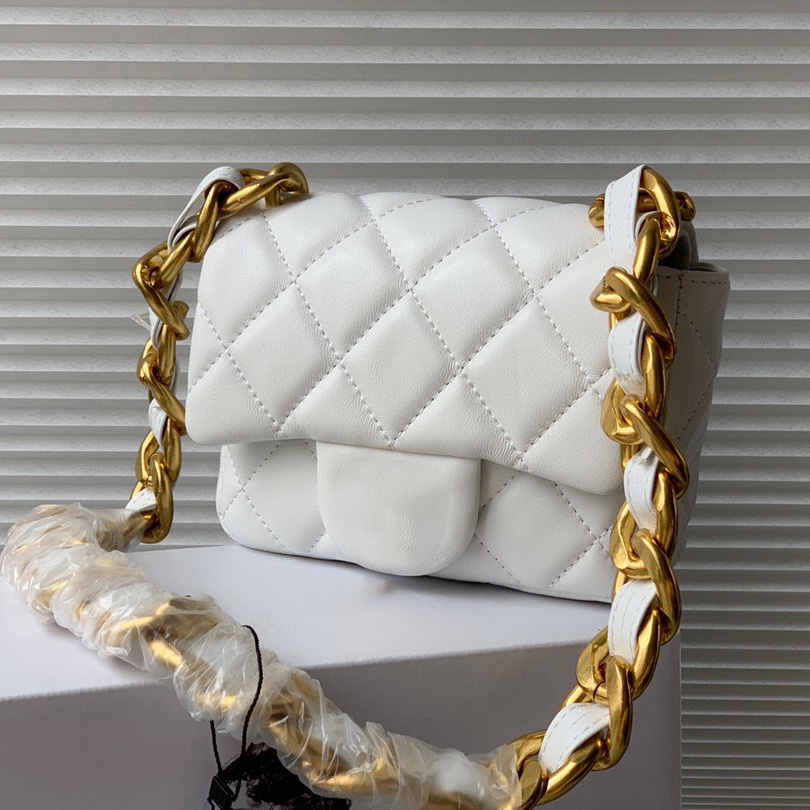 2022Ss Classic Mini Flap Lambskin Quilted Bags Genuine Leather Thick Chain Shoulder France Womens Luxury Designer Outdoor Sacoche Purse Capacity Handbags 17CM, Box
2022Ss Classic Mini Flap Lambskin Quilted Bags Genuine Leather Thick Chain Shoulder France Womens Luxury Designer Outdoor Sacoche Purse Capacity Handbags 17CM, Box
