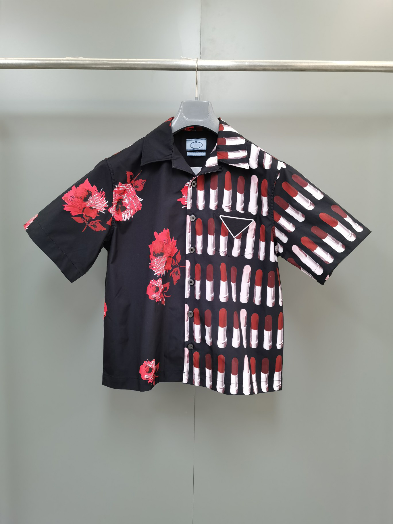 Summer 2022 latest brand casual shirt ~ US size loose edition designer shirt high quality flower lipstick print design mens luxury shirts, Multi
Summer 2022 latest brand casual shirt ~ US size loose edition designer shirt high quality flower lipstick print design mens luxury shirts, Multi