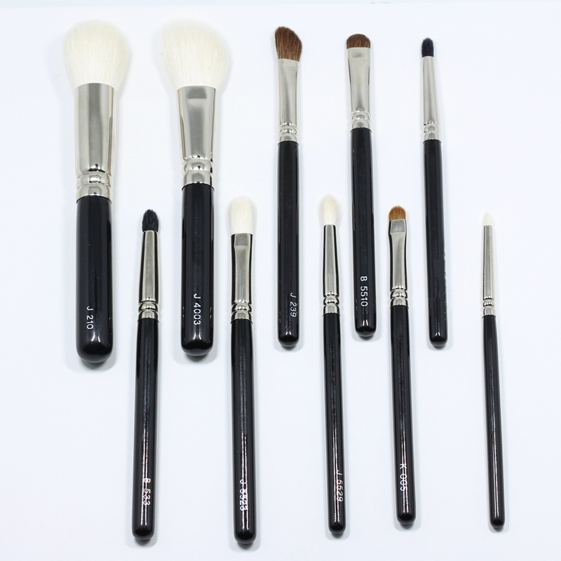 Hakuhodo Goat Hair Makeup Brush set J210 Blush Brush Round J4003 Highlighter Angled J239 Eyeshadow Angled J5529 Eyeshadow Round G5512 Eyeshadow J5523 B004G
Hakuhodo Goat Hair Makeup Brush set J210 Blush Brush Round J4003 Highlighter Angled J239 Eyeshadow Angled J5529 Eyeshadow Round G5512 Eyeshadow J5523 B004G