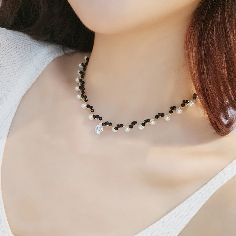 Designer Necklace Black Crystal Pearl Clavicle Chain Charm Choker Short Necklace Necklaces Women's Neck Strap Collar
Designer Necklace Black Crystal Pearl Clavicle Chain Charm Choker Short Necklace Necklaces Women's Neck Strap Collar