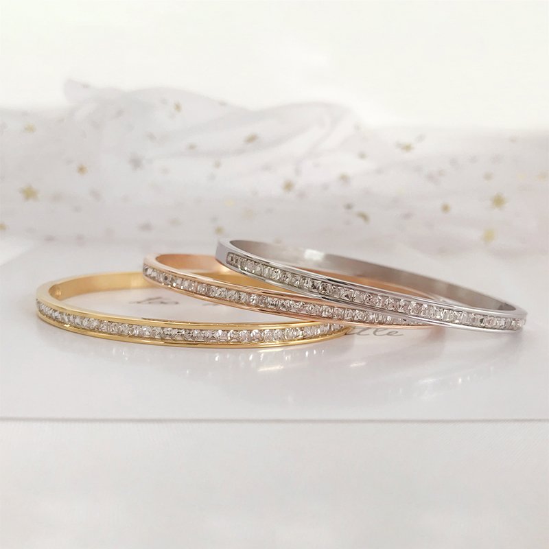 New Europe America Fashion Jewelry 316L TiTitanium Classic Bangles Bracelets For Lover Wristband Wedding Bangle Red Thanksgiving Day Bracelet no box B014
New Europe America Fashion Jewelry 316L TiTitanium Classic Bangles Bracelets For Lover Wristband Wedding Bangle Red Thanksgiving Day Bracelet no box B014