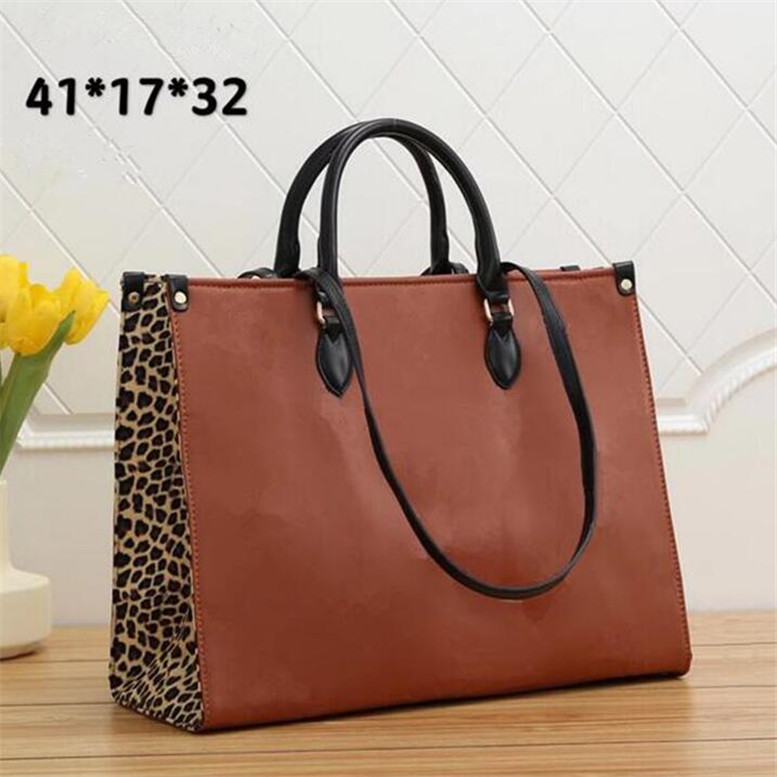 ONTHEGO MM GM bag Luxurys Designers bags handbags High Quality Ladies Chain Shoulder Patent Leather Diamond Evening M45321 luxurybag, G3
ONTHEGO MM GM bag Luxurys Designers bags handbags High Quality Ladies Chain Shoulder Patent Leather Diamond Evening M45321 luxurybag, G3
