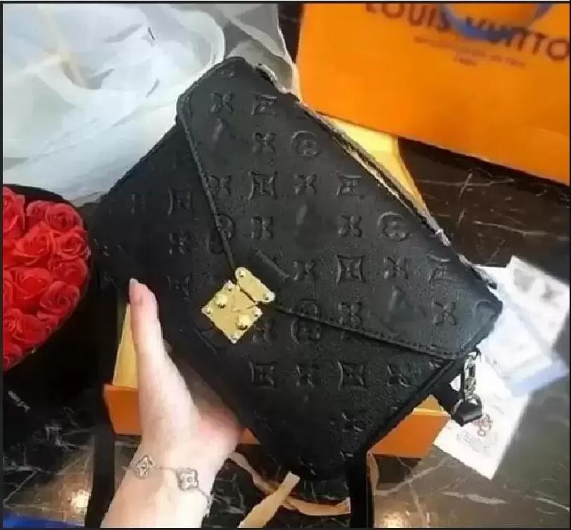 2022 Top High Quality Designers Shoulder Bags Women Handbag Oxidizing Leather POCHETTE Elegant Messenger Bag Luxury Crossbody Shopping Purses Tote, Customize
2022 Top High Quality Designers Shoulder Bags Women Handbag Oxidizing Leather POCHETTE Elegant Messenger Bag Luxury Crossbody Shopping Purses Tote, Customize