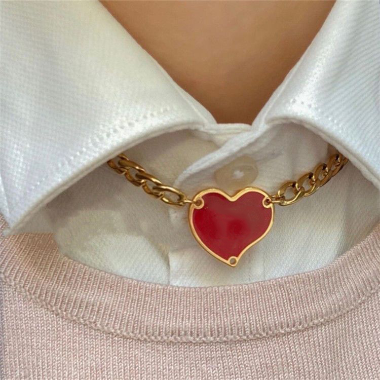 Heart necklace Cjewelry luxury Pendant Necklaces jewelry designer Brandjewelry8 wholesale
Heart necklace Cjewelry luxury Pendant Necklaces jewelry designer Brandjewelry8 wholesale