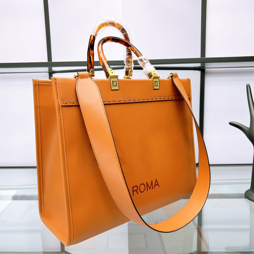 5A Designer Bag Luxury Purse Italy Brand Shoulder Bags Leather Handbag Woman Crossbody Messager Cosmetic Purses Wallet by shoebrand S71 07, #30 box
5A Designer Bag Luxury Purse Italy Brand Shoulder Bags Leather Handbag Woman Crossbody Messager Cosmetic Purses Wallet by shoebrand S71 07, #30 box