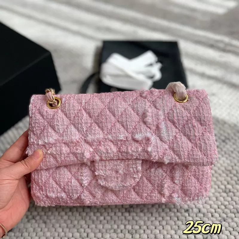 2022Ss W Classic Double Flap Pink Tweed Bags Multi Pochette Large Capacity Purse With Gold Metal Hardware Chain Crossbody Shoulder Clutch Designer Handbags 25CM, Additional shipping
2022Ss W Classic Double Flap Pink Tweed Bags Multi Pochette Large Capacity Purse With Gold Metal Hardware Chain Crossbody Shoulder Clutch Designer Handbags 25CM, Additional shipping