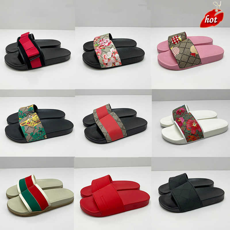 2022 2022 Designer Men Sandals slippers women Slides with Box Dust Bag card Shoes snake print Slide Summer Wide Flat Slipper fashion luxury, 04
2022 2022 Designer Men Sandals slippers women Slides with Box Dust Bag card Shoes snake print Slide Summer Wide Flat Slipper fashion luxury, 04