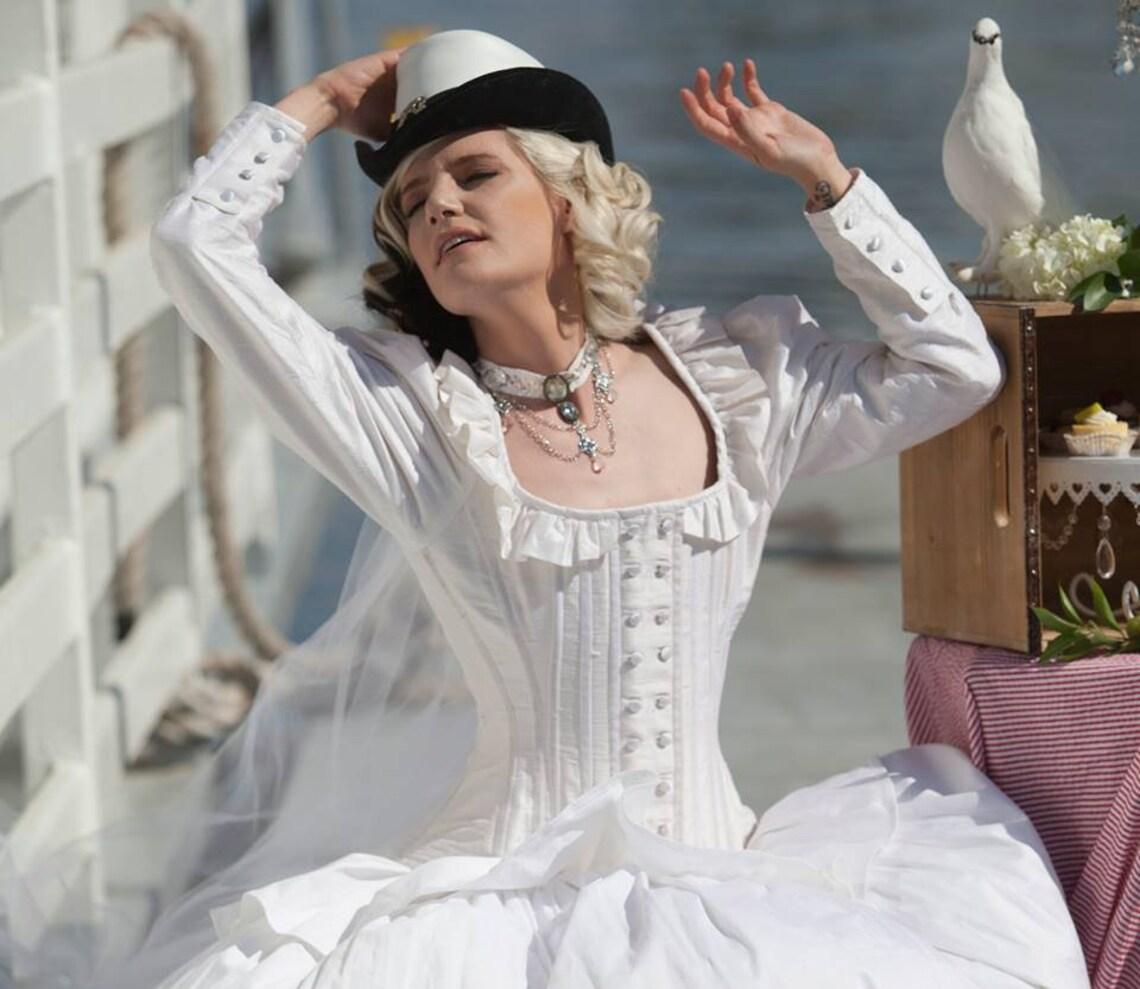 Retro Long Sleeve Steampunk Wedding Dress Alternative Lace-up Corset White Victorian White Masquerade Bridal Dresses plus size