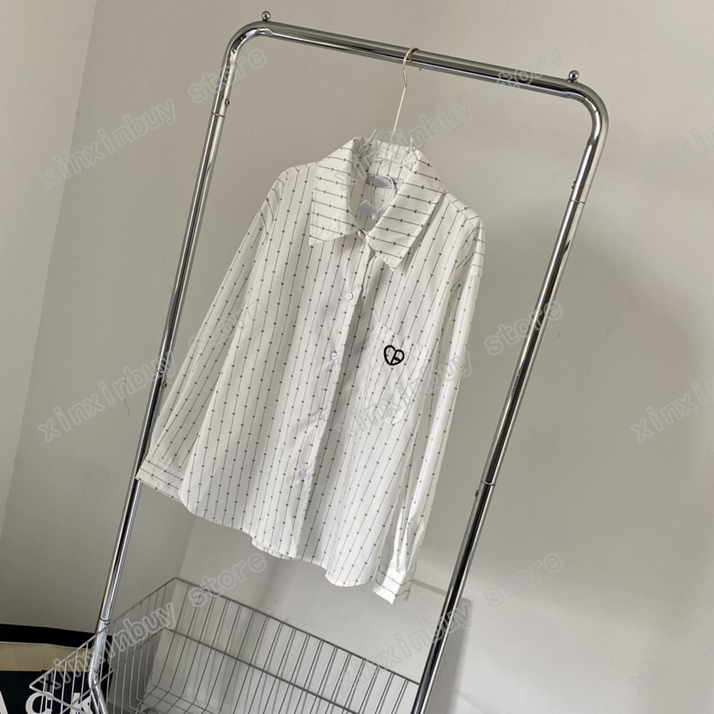22ss Men Designers Casual Shirts letter Embroidery short sleeve Man Crew Neck Streetwear blue gray xinxinbuy M-XL, White
22ss Men Designers Casual Shirts letter Embroidery short sleeve Man Crew Neck Streetwear blue gray xinxinbuy M-XL, White
