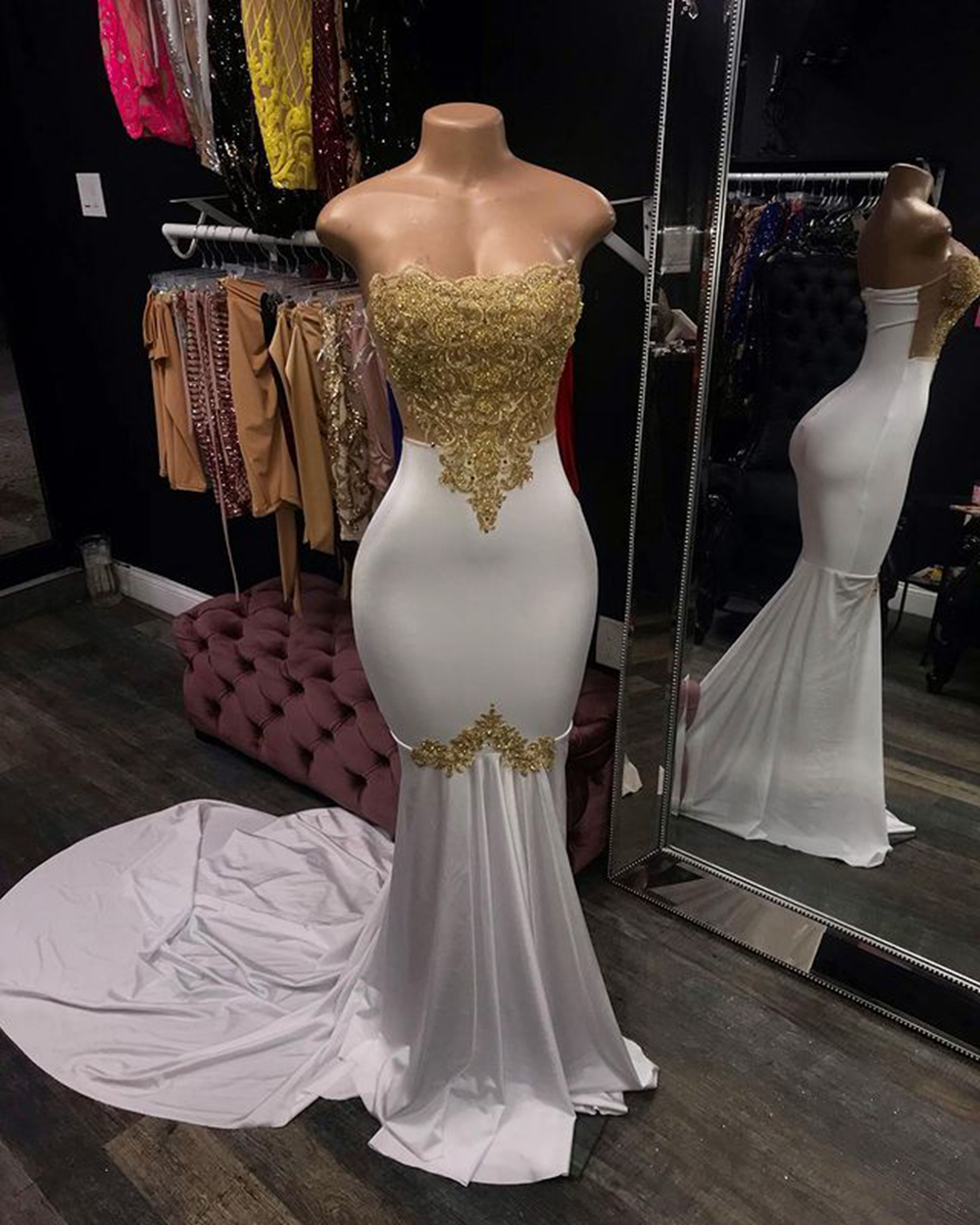 Sexy African Mermaid Long Prom Dresses Sleeveless Gold Applique Beaded Black Girls Strapless Formal Evening Party Wear Gowns Custom Made, White
Sexy African Mermaid Long Prom Dresses Sleeveless Gold Applique Beaded Black Girls Strapless Formal Evening Party Wear Gowns Custom Made, White