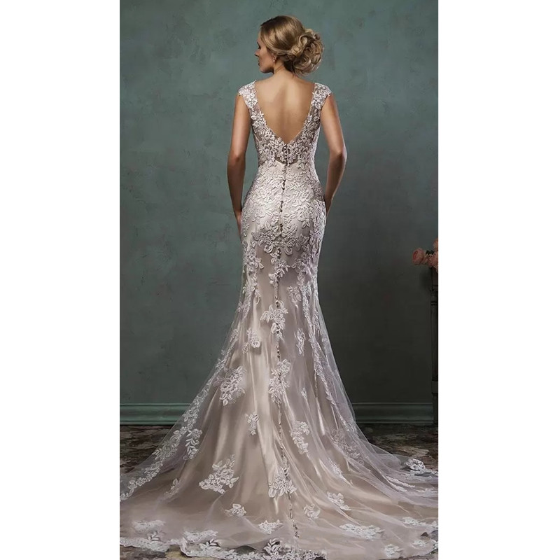 Vintage Amelia Sposa Full Lace Appliques Mermaid Wedding Dresses V-Neck Chapel Train Plus Size Bridal Party Gowns
