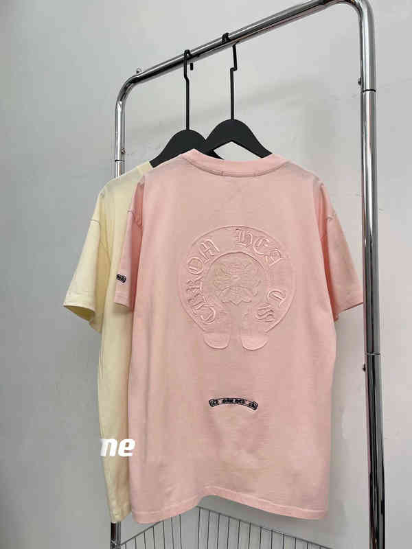 Factory Online Export Designer Brand Short Sleeves Exclusive Patch Embroidered Horseshoe Sleeve T-shirt New Ch Couple Letter, Lotus root starch color
Factory Online Export Designer Brand Short Sleeves Exclusive Patch Embroidered Horseshoe Sleeve T-shirt New Ch Couple Letter, Lotus root starch color