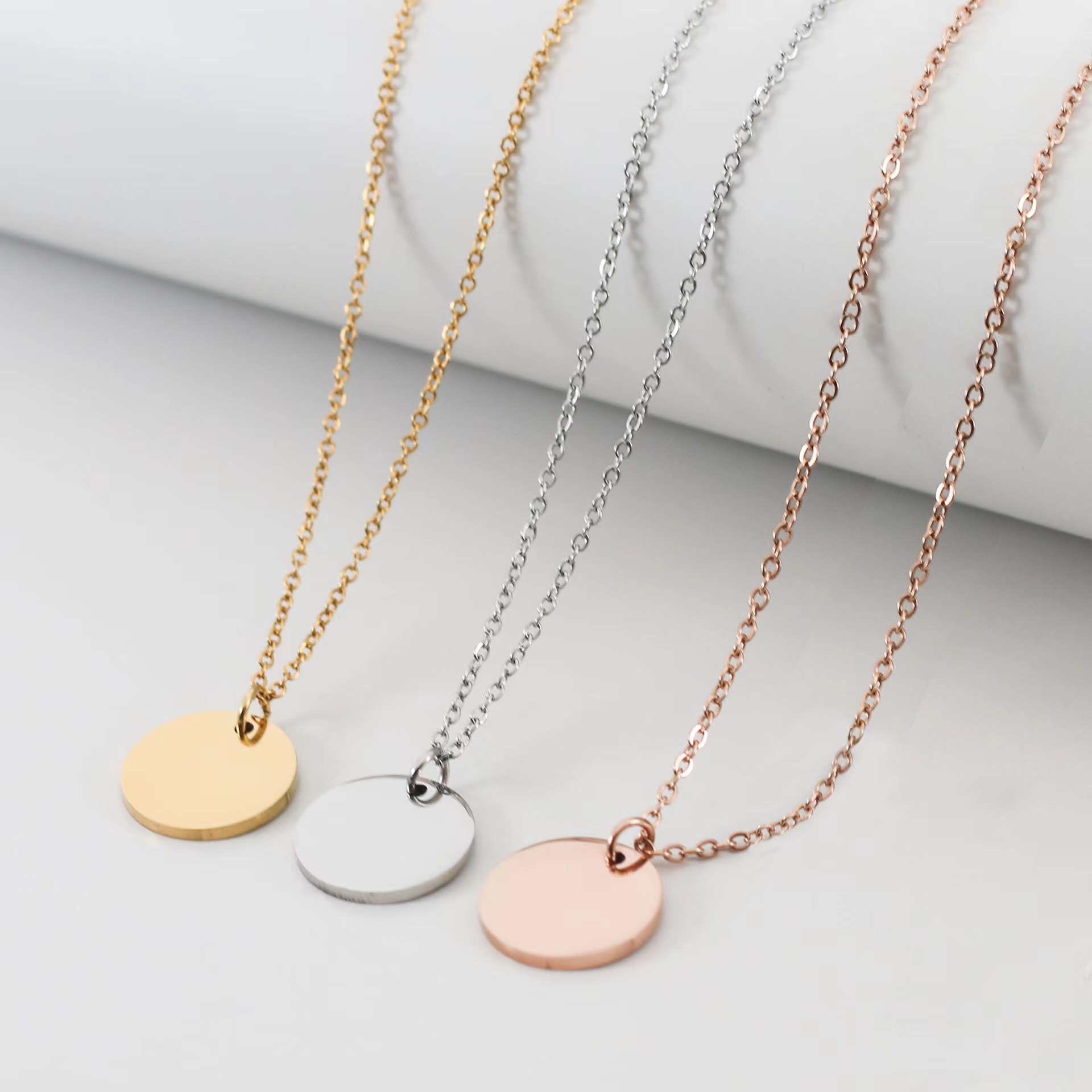 small round thin simple necklace