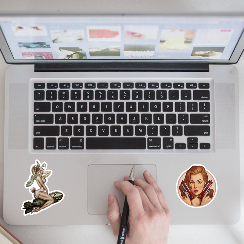 50Pcs Bomb Girl Vintage Pin Up Stickers Pack Non-random Graffiti Car Bike Luggage Sticker Laptop Skateboard Motor Water Bottle Decal
